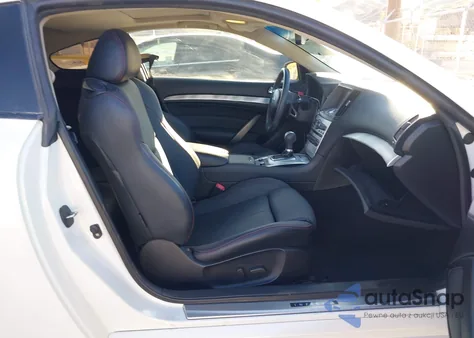 2015 Infiniti Q60 S Limited z USA, uszkodzony, nr VIN JN1CV6EK3FM870051